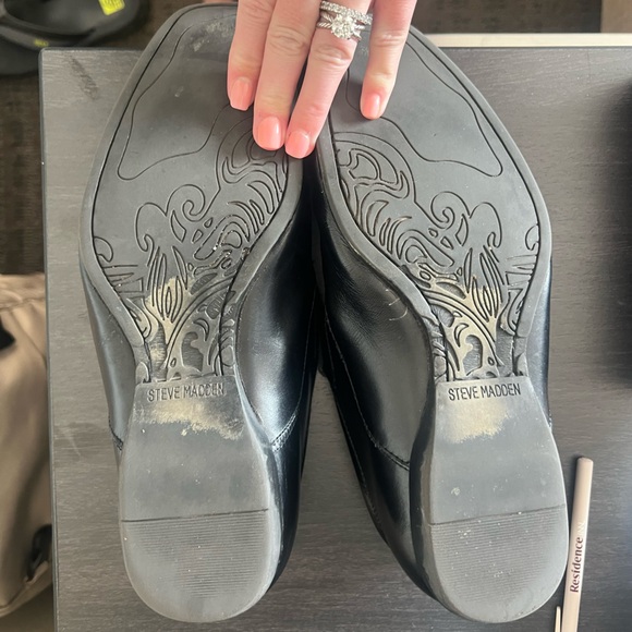 Men’s Steve Madden Slip On Dress Shoe - Picture 6 of 7